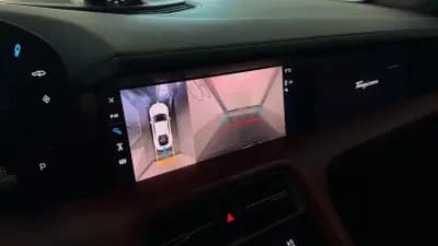 Vendo Porsche Taycan 2020 - 72000 EUR, 96306 km - AUTO.MOTO.pt