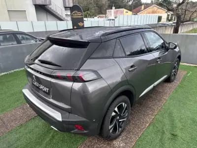 Vendo Peugeot 2008 2021 - 17900 EUR, 95000 km - AUTO.MOTO.pt