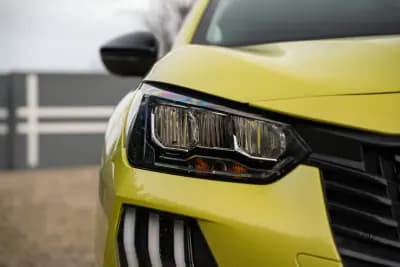 Sell Peugeot 208 2025 - 17900 EUR, 6300 km - AUTO.MOTO.pt