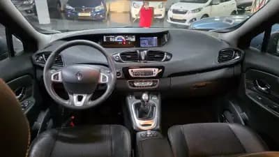 Vendo Renault Grand Scénic 2012 - 9990 EUR, 188000 km - AUTO.MOTO.pt