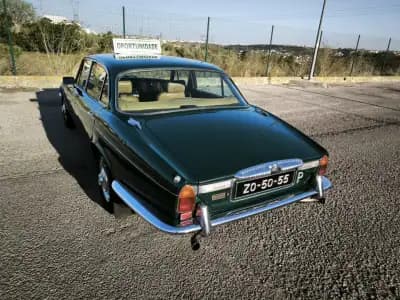 Sell Jaguar XJ6 1976 - 24950 EUR, 47777 km - AUTO.MOTO.pt