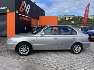 Vendo Hyundai Accent 2003 - 4250 EUR, 252434 km - AUTO.MOTO.pt