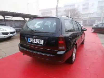 Vendo Ford Focus SW 2000 - 1750 EUR, 333468 km - AUTO.MOTO.pt