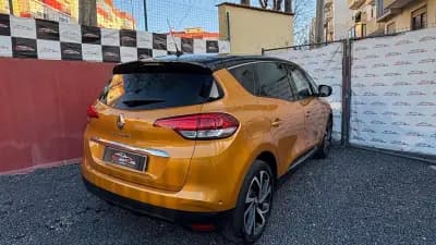 Vendo Renault Scénic 2019 - 16900 EUR, 69000 km - AUTO.MOTO.pt