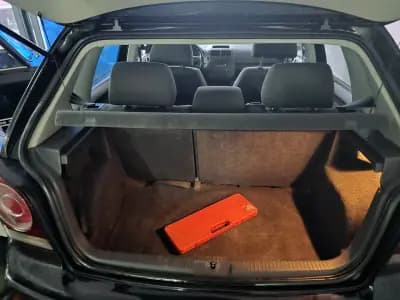 Vendo Volkswagen Polo 2006 - 5950 EUR, 202430 km - AUTO.MOTO.pt