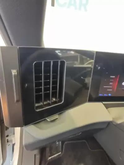 Sell Opel Astra 2023 - 31000 EUR, 11950 km - AUTO.MOTO.pt