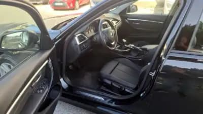 Vendo BMW 320 2018 - 21500 EUR, 131572 km - AUTO.MOTO.pt