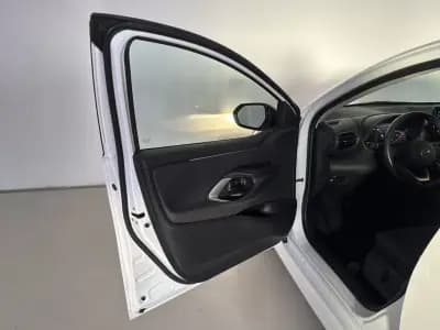 Vendo Mazda 2 2022 - 19500 EUR, 50320 km - AUTO.MOTO.pt