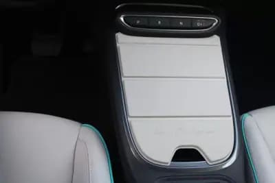 Vendo Fiat 600e 2023 - 29980 EUR, 7039 km - AUTO.MOTO.pt