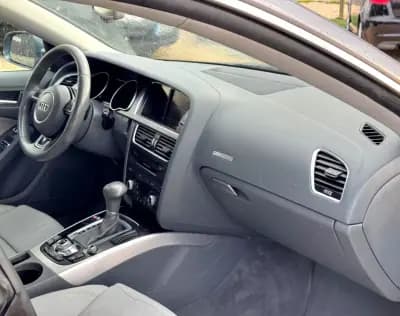 Vendo Audi A5 Sportback 2013 - 8450 EUR, 407494 km - AUTO.MOTO.pt