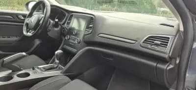 Vendo Renault Mégane Sport Tourer 2019 - 8950 EUR, 360000 km - AUTO.MOTO.pt