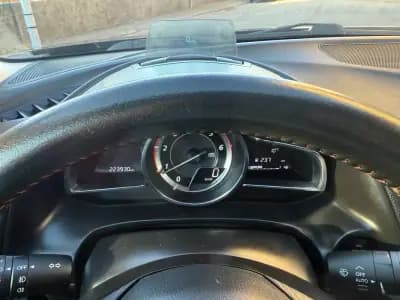 Vendo Mazda 3 2016 - 9800 EUR, 223000 km - AUTO.MOTO.pt