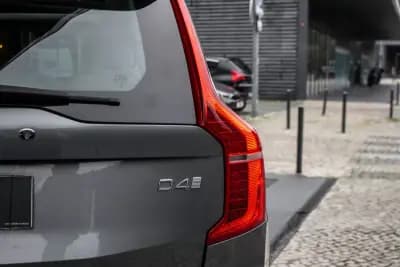Sell Volvo XC 90 2016 - 24990 EUR, 206775 km - AUTO.MOTO.pt