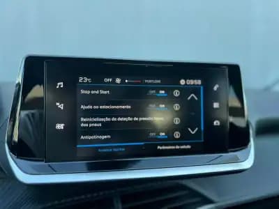 Sell Peugeot 208 2023 - 16250 EUR, 51669 km - AUTO.MOTO.pt