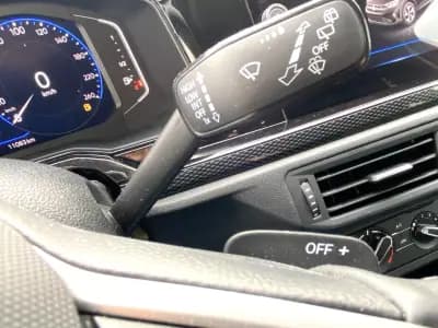 Vendo Volkswagen Taigo 2024 - 24300 EUR, 11083 km - AUTO.MOTO.pt