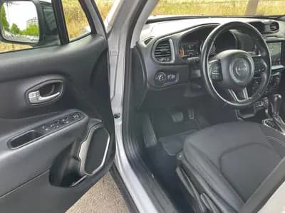 Vendo Jeep Renegade 2018 - 18980 EUR, 112000 km - AUTO.MOTO.pt