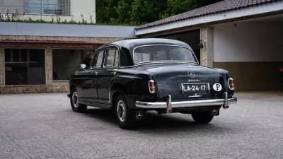 Vendo Mercedes-Benz 1956 - 45000 EUR, 39000 km - AUTO.MOTO.pt