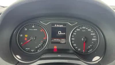 Vendo Audi A3 Sportback 2018 - 17999 EUR, 104021 km - AUTO.MOTO.pt