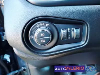 Sell Jeep Renegade 2021 - 18450 EUR, 33535 km - AUTO.MOTO.pt