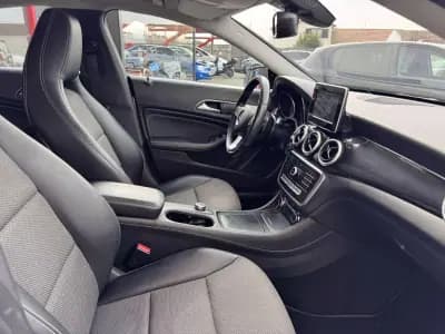 Sell Mercedes-Benz CLA 180 2018 - 21500 EUR, 179900 km - AUTO.MOTO.pt