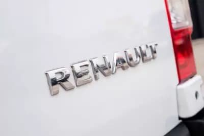 Vendo Renault Master 2023 - 22750 EUR, 166000 km - AUTO.MOTO.pt