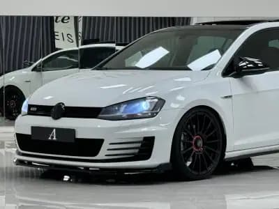 Vendo Volkswagen Golf 2013 - 19890 EUR, 186000 km - AUTO.MOTO.pt