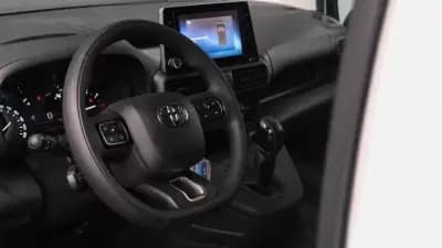 Sell Toyota Proace iva dedutivel 2021 - 13500 EUR, 125000 km - AUTO.MOTO.pt