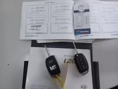 Vendo Hyundai i20 2014 - 9890 EUR, 101619 km - AUTO.MOTO.pt