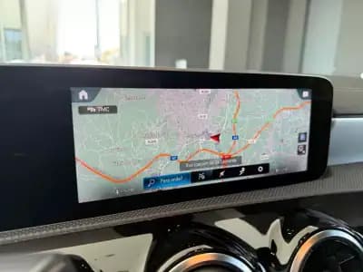 Sell Mercedes-Benz CLA 200 2020 - 30990 EUR, 120933 km - AUTO.MOTO.pt