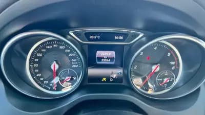 Sell Mercedes-Benz CLA 200 2019 - 29990 EUR, 33564 km - AUTO.MOTO.pt