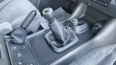 Vendo Land Rover Range Rover 1996 - 35500 EUR, 143108 km - AUTO.MOTO.pt