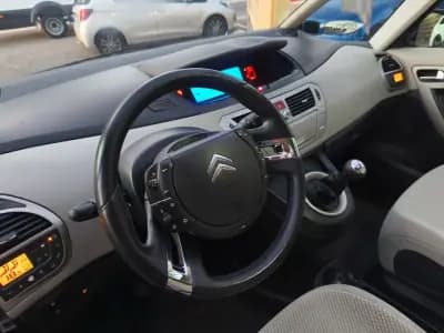 Vendo Citroën C4 Picasso 2009 - 7500 EUR, 180000 km - AUTO.MOTO.pt