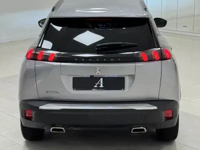 Vendo Peugeot 2008 2021 - 17990 EUR, 99850 km - AUTO.MOTO.pt