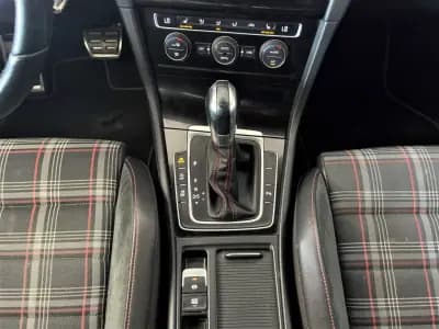 Sell Volkswagen Golf 2015 - 24990 EUR, 162000 km - AUTO.MOTO.pt