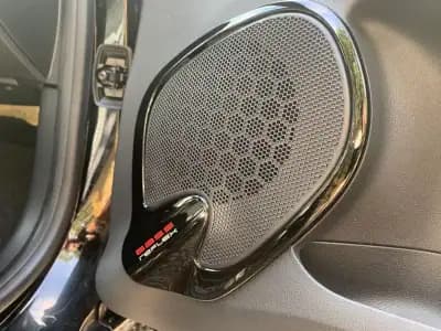 Vendo Renault Clio Sport Tourer 2019 - 13999 EUR, 127245 km - AUTO.MOTO.pt