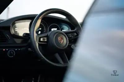 Vendo Porsche 992 2022 - 195000 EUR, 20350 km - AUTO.MOTO.pt