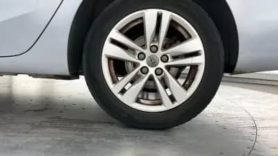 Vendo Opel Astra Sports Tourer 2017 - 8999 EUR, 120000 km - AUTO.MOTO.pt