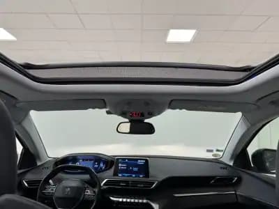 Sell Peugeot 3008 2019 - 18990 EUR, 130000 km - AUTO.MOTO.pt