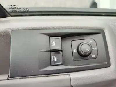 Vendo Volkswagen Crafter 2019 - 17980 EUR, 250000 km - AUTO.MOTO.pt