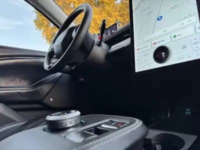 Vendo Ford Mustang Mach-E 2021 - 28990 EUR, 118000 km - AUTO.MOTO.pt