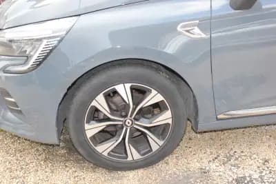 Vendo Renault Clio 2022 - 14750 EUR, 96500 km - AUTO.MOTO.pt