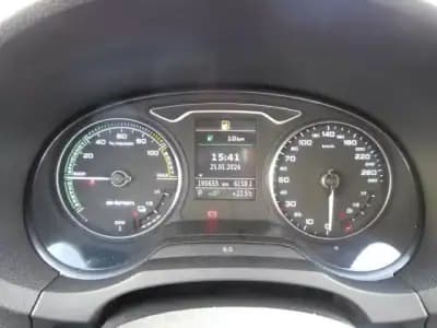 Sell Audi A3 Sportback 2015 - 17500 EUR, 195633 km - AUTO.MOTO.pt