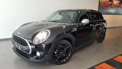 Vendo MINI Clubman 2018 - 12750 EUR, 286464 km - AUTO.MOTO.pt