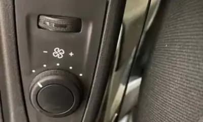 Sell Citroën C4 Spacetourer 2022 - 12990 EUR, 103300 km - AUTO.MOTO.pt