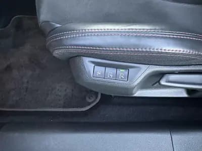 Sell Peugeot 308 SW 2015 - 12900 EUR, 140000 km - AUTO.MOTO.pt