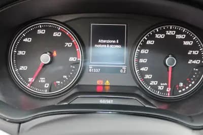 Vendo SEAT Arona 2021 - 15900 EUR, 61331 km - AUTO.MOTO.pt