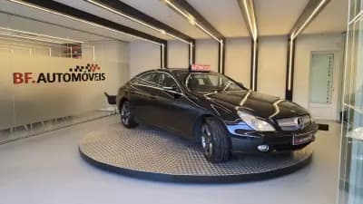 Sell Mercedes-Benz CLS 320 2007 - 12500 EUR, 452570 km - AUTO.MOTO.pt