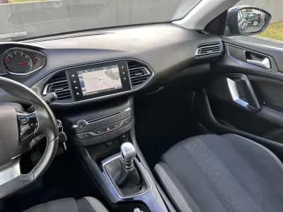 Sell Peugeot 308 SW 2016 - 8900 EUR, 200000 km - AUTO.MOTO.pt