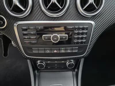 Vendo Mercedes-Benz A 180 2015 - 17990 EUR, 137000 km - AUTO.MOTO.pt
