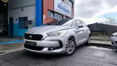 Vendo Citroën DS5 2016 - 11500 EUR, 190000 km - AUTO.MOTO.pt